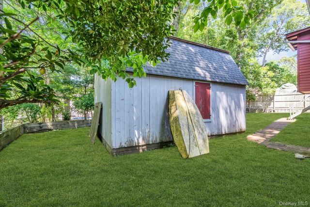 33 Cedar Drive, Miller Place, NY 11764