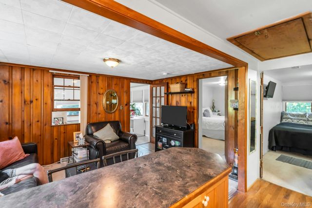 33 Cedar Drive, Miller Place, NY 11764