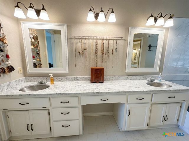 1100 Windy Hill Road, Harker Heights, TX 76548