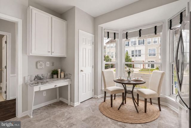 45626 WATERLOO STATION SQ, Sterling, VA 20166