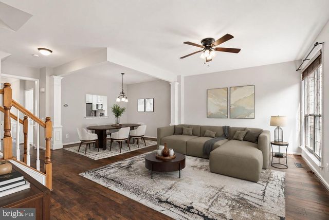 45626 WATERLOO STATION SQ, Sterling, VA 20166