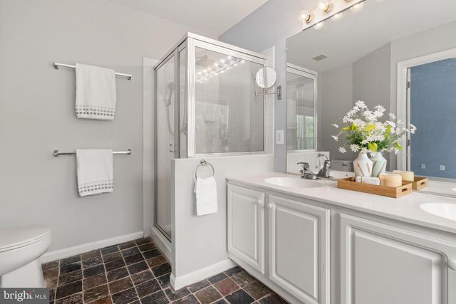 45626 WATERLOO STATION SQ, Sterling, VA 20166