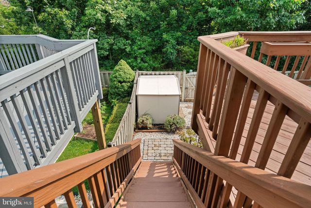 45626 WATERLOO STATION SQ, Sterling, VA 20166