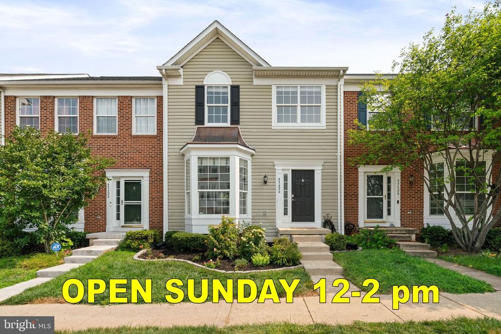 45626 WATERLOO STATION SQ, Sterling, VA 20166