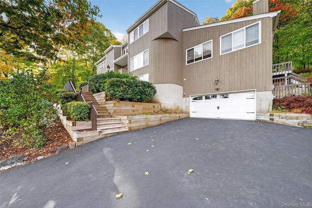 96 Cherry Hill Court, Briarcliff Manor, NY 10510