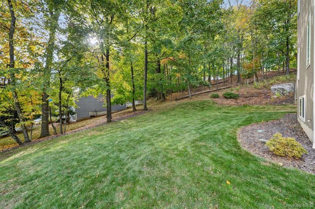 96 Cherry Hill Court, Briarcliff Manor, NY 10510