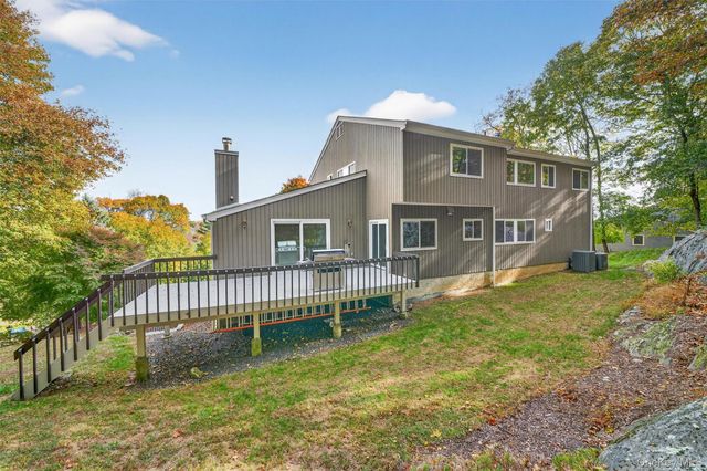 96 Cherry Hill Court, Briarcliff Manor, NY 10510