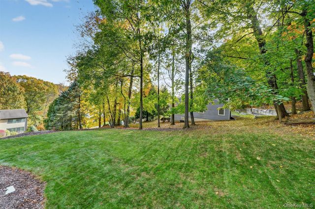 96 Cherry Hill Court, Briarcliff Manor, NY 10510