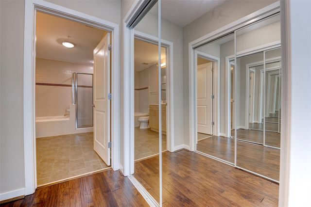 5925 Almeda Road 2214, Houston, TX 77004