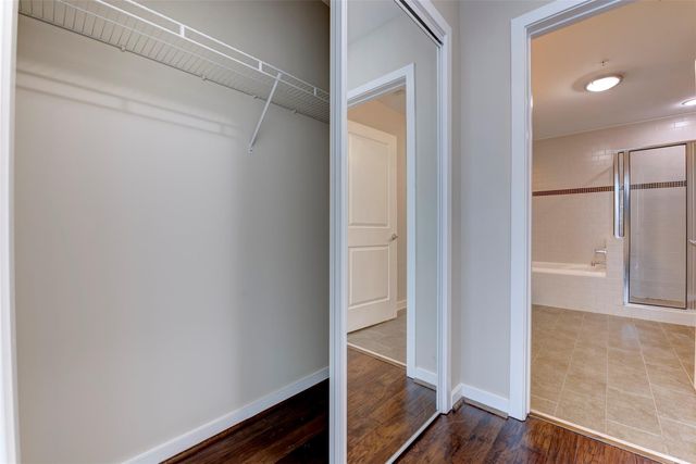 5925 Almeda Road 2214, Houston, TX 77004