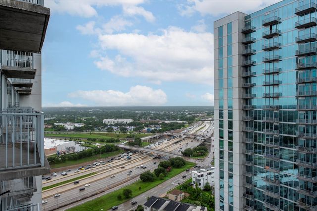 5925 Almeda Road 2214, Houston, TX 77004