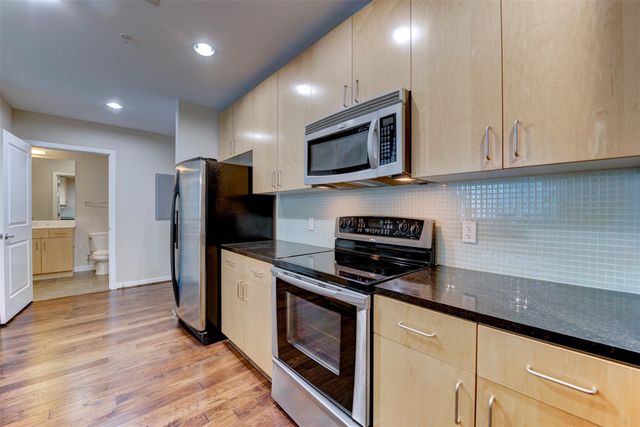 5925 Almeda Road 2214, Houston, TX 77004