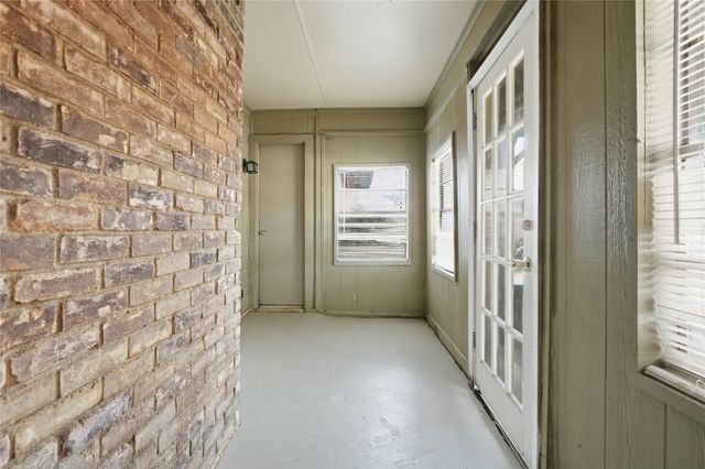 426 Everest Drive, Cedar Hill, TX 75104