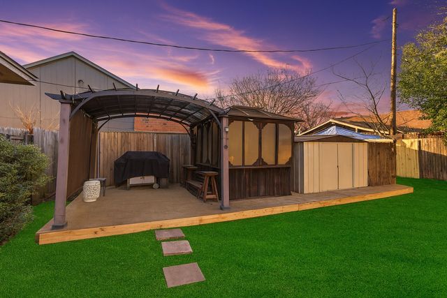 426 Everest Drive, Cedar Hill, TX 75104