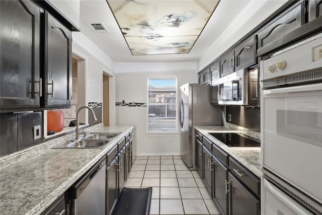 426 Everest Drive, Cedar Hill, TX 75104