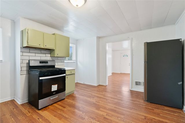 1946 Arlington Ave, Arlington, PA 15210