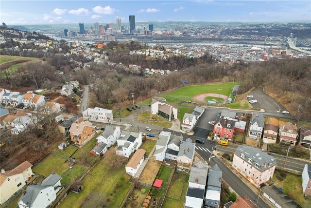 1946 Arlington Ave, Arlington, PA 15210