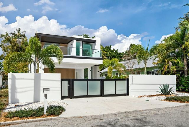 1671 ARLINGTON STREET, Sarasota, FL 34239
