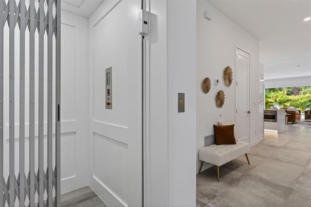 1671 ARLINGTON STREET, Sarasota, FL 34239