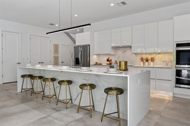 1671 ARLINGTON STREET, Sarasota, FL 34239