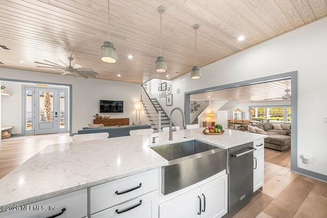 411 A N ROSCOE Boulevard, Ponte Vedra Beach, FL 32082