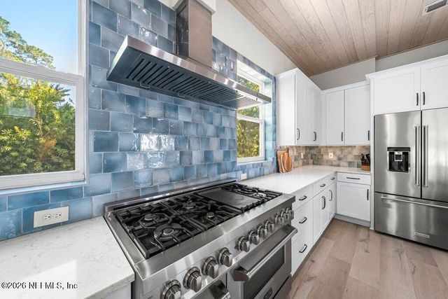 411 A N ROSCOE Boulevard, Ponte Vedra Beach, FL 32082
