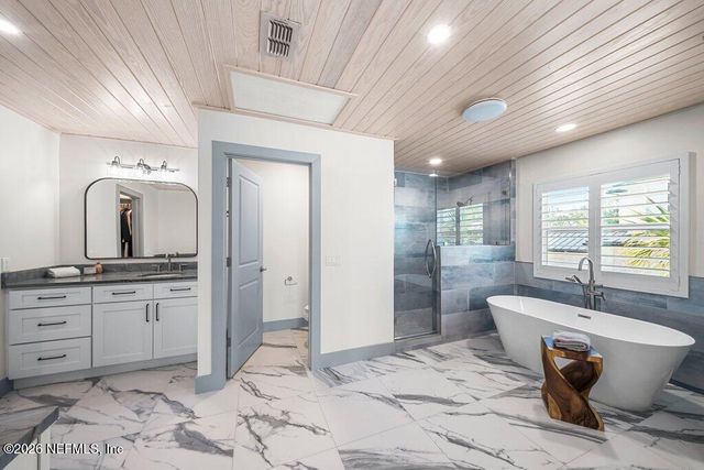 411 A N ROSCOE Boulevard, Ponte Vedra Beach, FL 32082