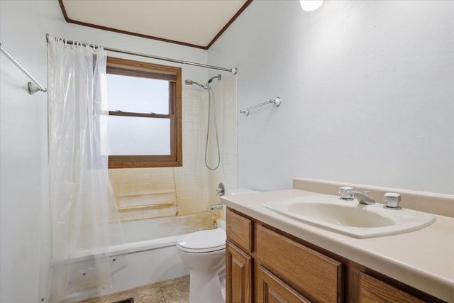 W146S6971 Catalina DRIVE, Muskego, WI 53150