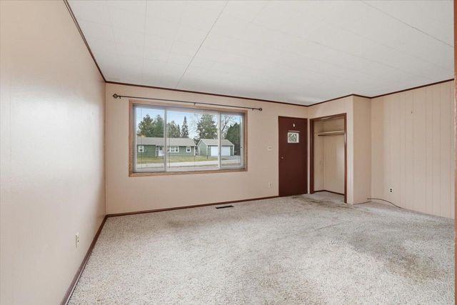 W146S6971 Catalina DRIVE, Muskego, WI 53150