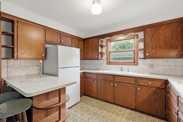 404 Tompkins Drive, Madison, WI 53716