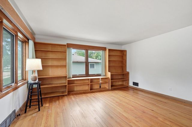 404 Tompkins Drive, Madison, WI 53716