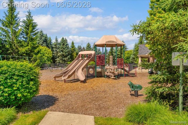 48794 Freestone Drive, Northville Township, MI 48168