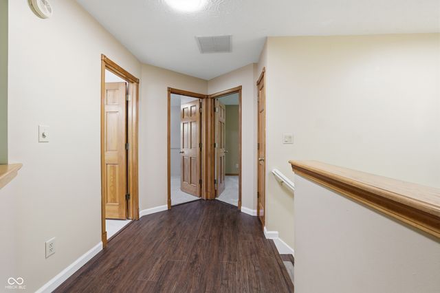 1161 W Willow Run Court, Mooresville, IN 46158
