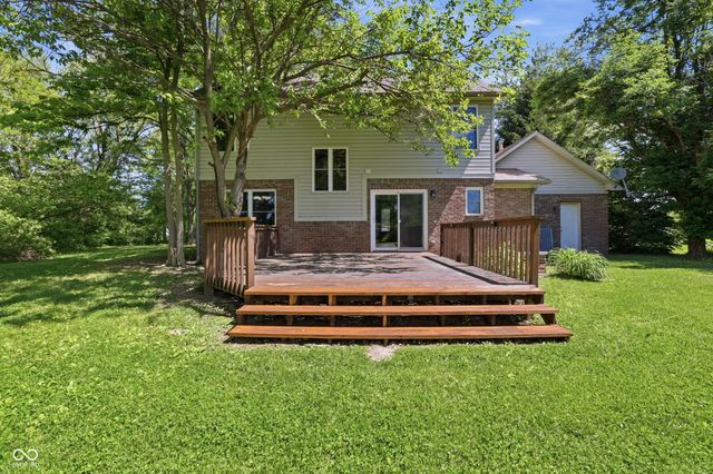 1161 W Willow Run Court, Mooresville, IN 46158