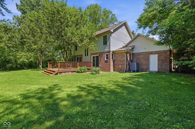 1161 W Willow Run Court, Mooresville, IN 46158
