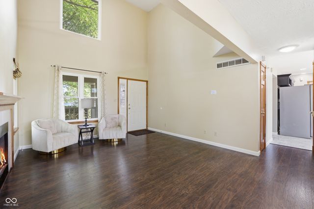 1161 W Willow Run Court, Mooresville, IN 46158