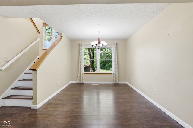1161 W Willow Run Court, Mooresville, IN 46158