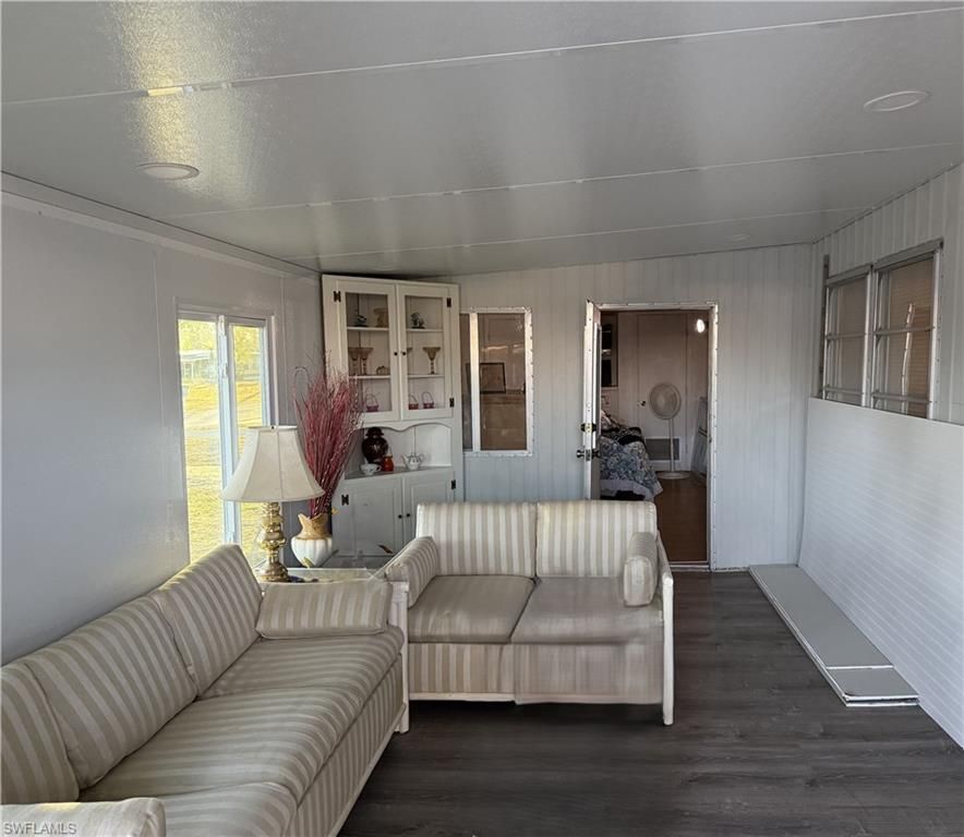 123 Flame LN, NORTH FORT MYERS, FL 33917 — photo 2