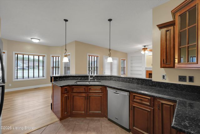 500 Concord Grape Way, Vine Grove, KY 40175