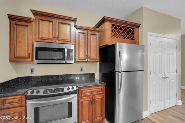 500 Concord Grape Way, Vine Grove, KY 40175