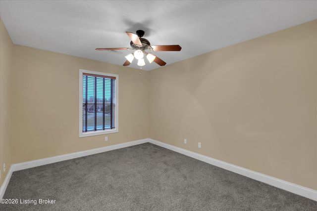 500 Concord Grape Way, Vine Grove, KY 40175