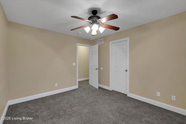 500 Concord Grape Way, Vine Grove, KY 40175