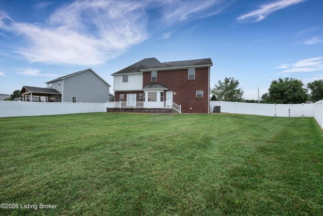 500 Concord Grape Way, Vine Grove, KY 40175