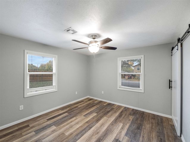 1200 Walker Drive, Hurst, TX 76053