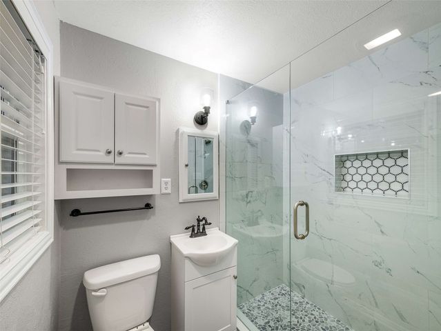 1200 Walker Drive, Hurst, TX 76053