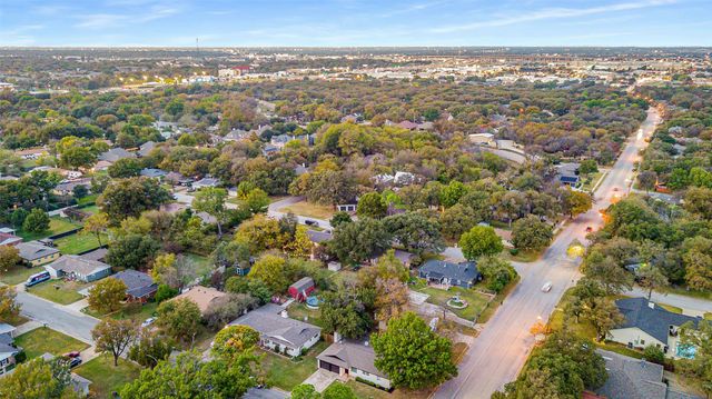 1200 Walker Drive, Hurst, TX 76053