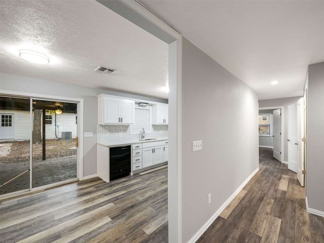 1200 Walker Drive, Hurst, TX 76053