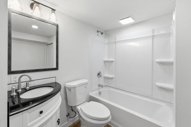 120 E Hoffman Ave, Spokane, WA 99208