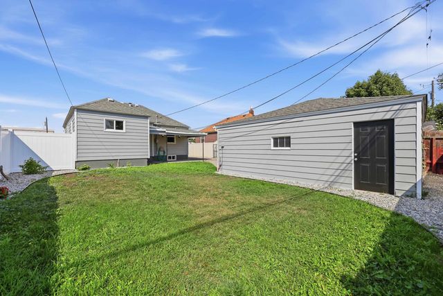 120 E Hoffman Ave, Spokane, WA 99208