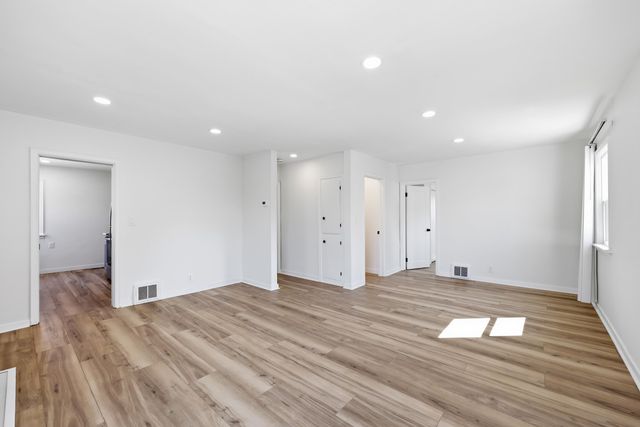 120 E Hoffman Ave, Spokane, WA 99208